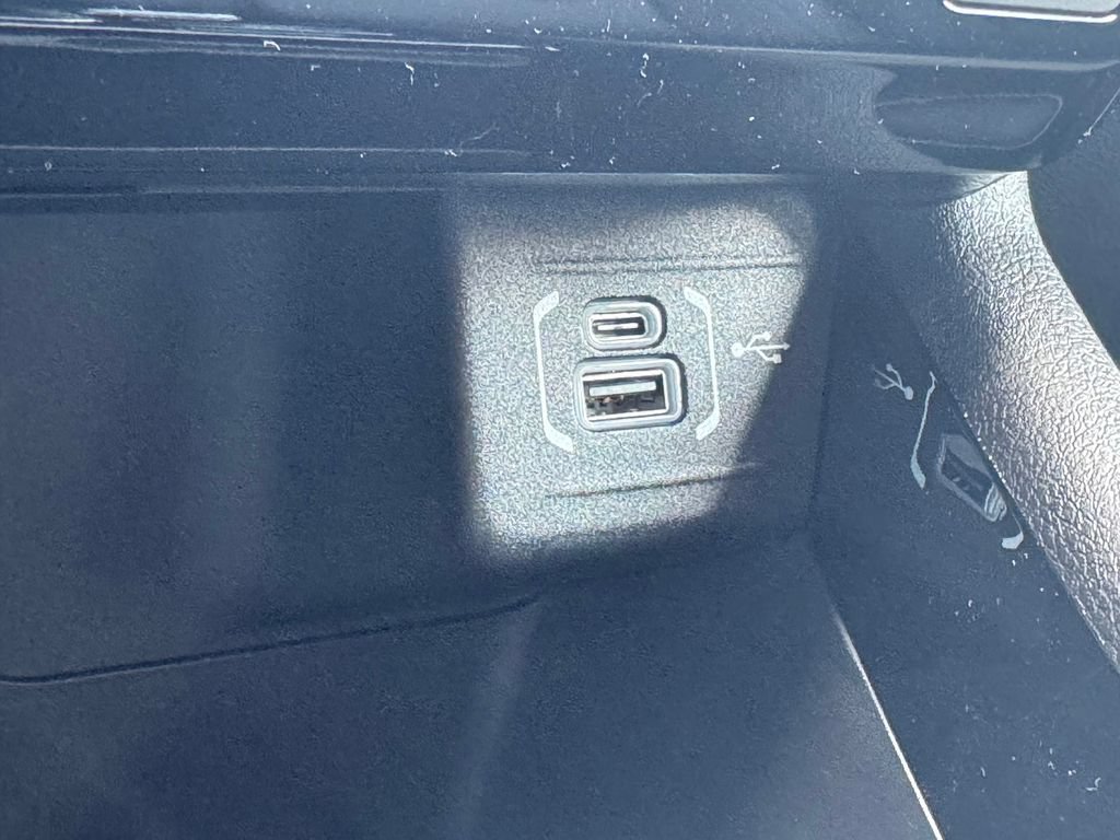 New 2026 Jeep Compass Limited w/ Sun, Sound & Navigation Group AWD/4WD image 23