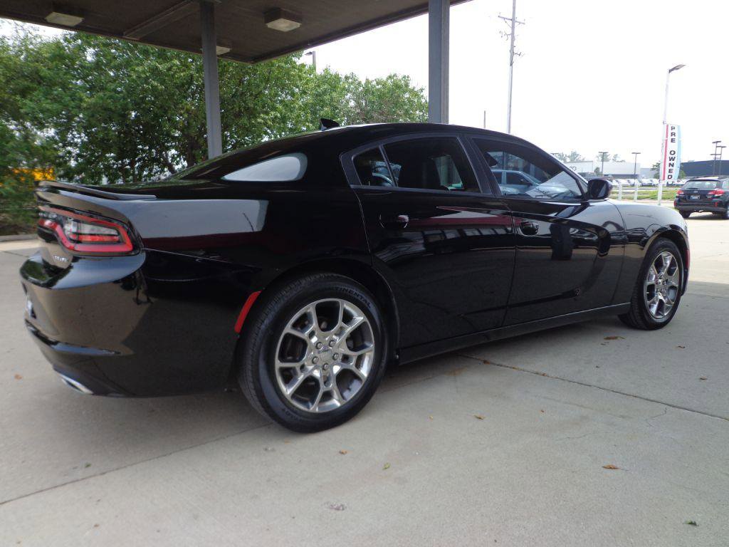 Used 2015 Dodge Charger SXT w/ AWD Plus Group image 4