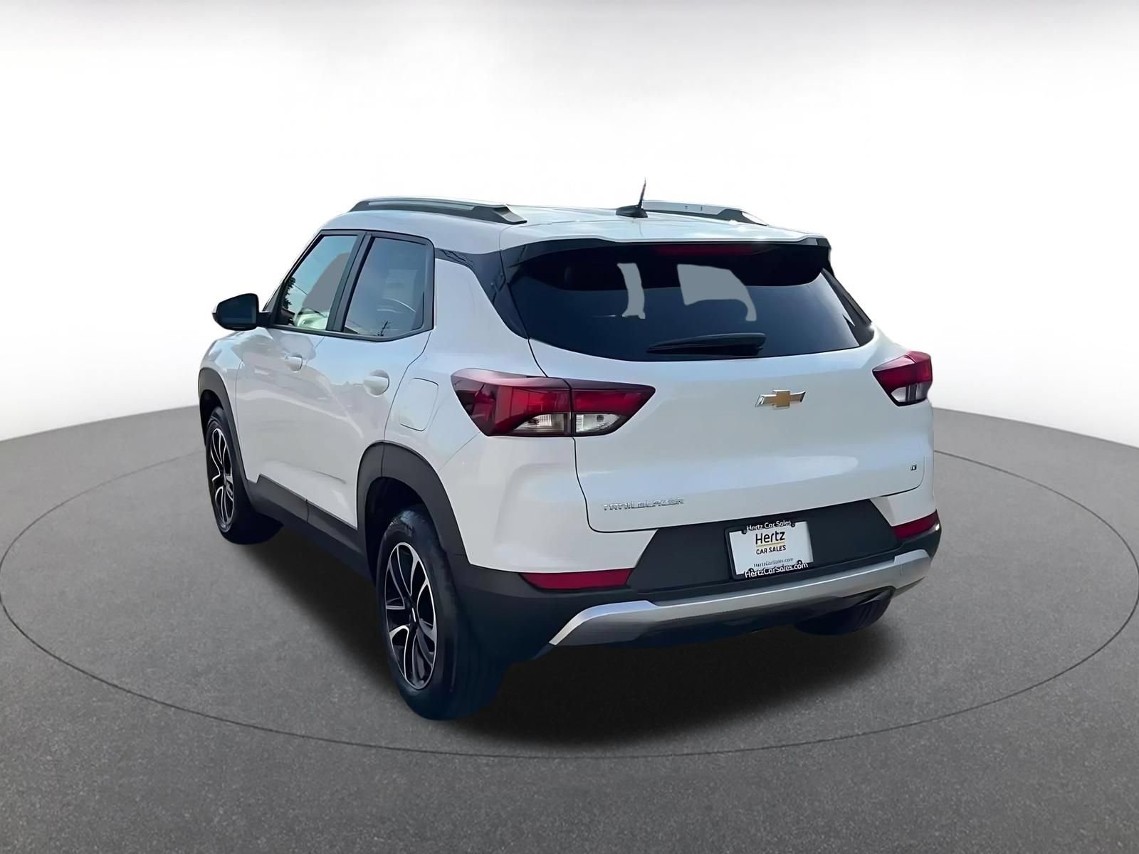 Used 2025 Chevrolet TrailBlazer LT FWD image 9