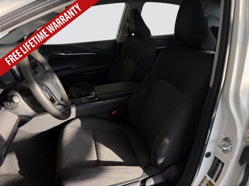 Used 2025 Toyota Camry LE FWD image 27