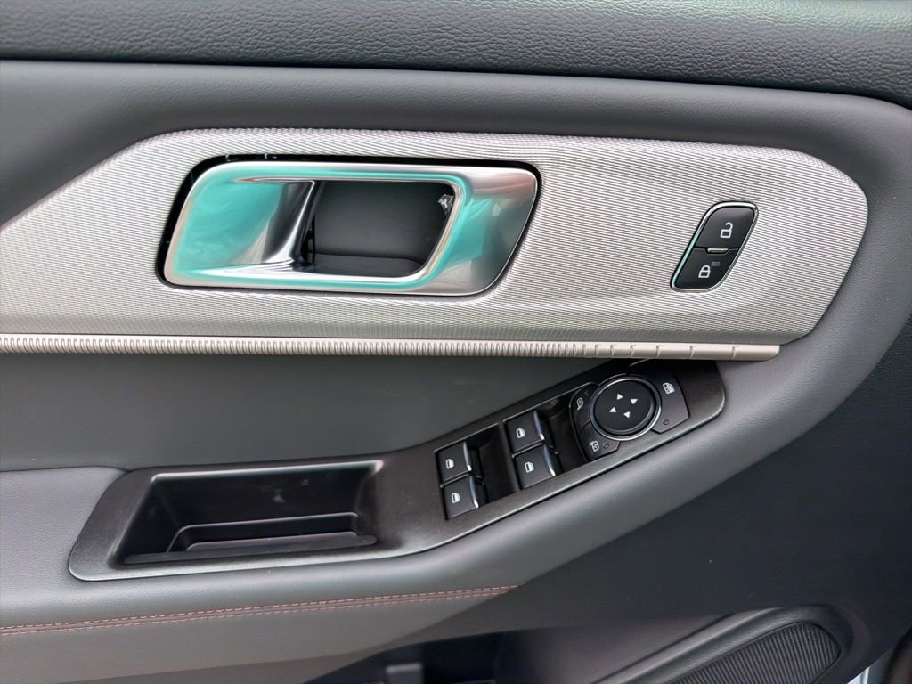 New 2026 Ford Explorer Active image 23
