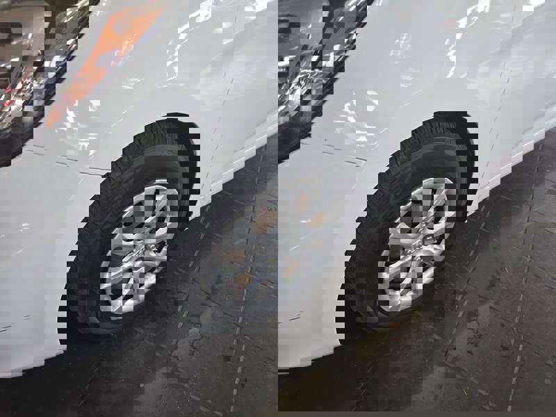 Used 2013 Hyundai Accent GS image 27