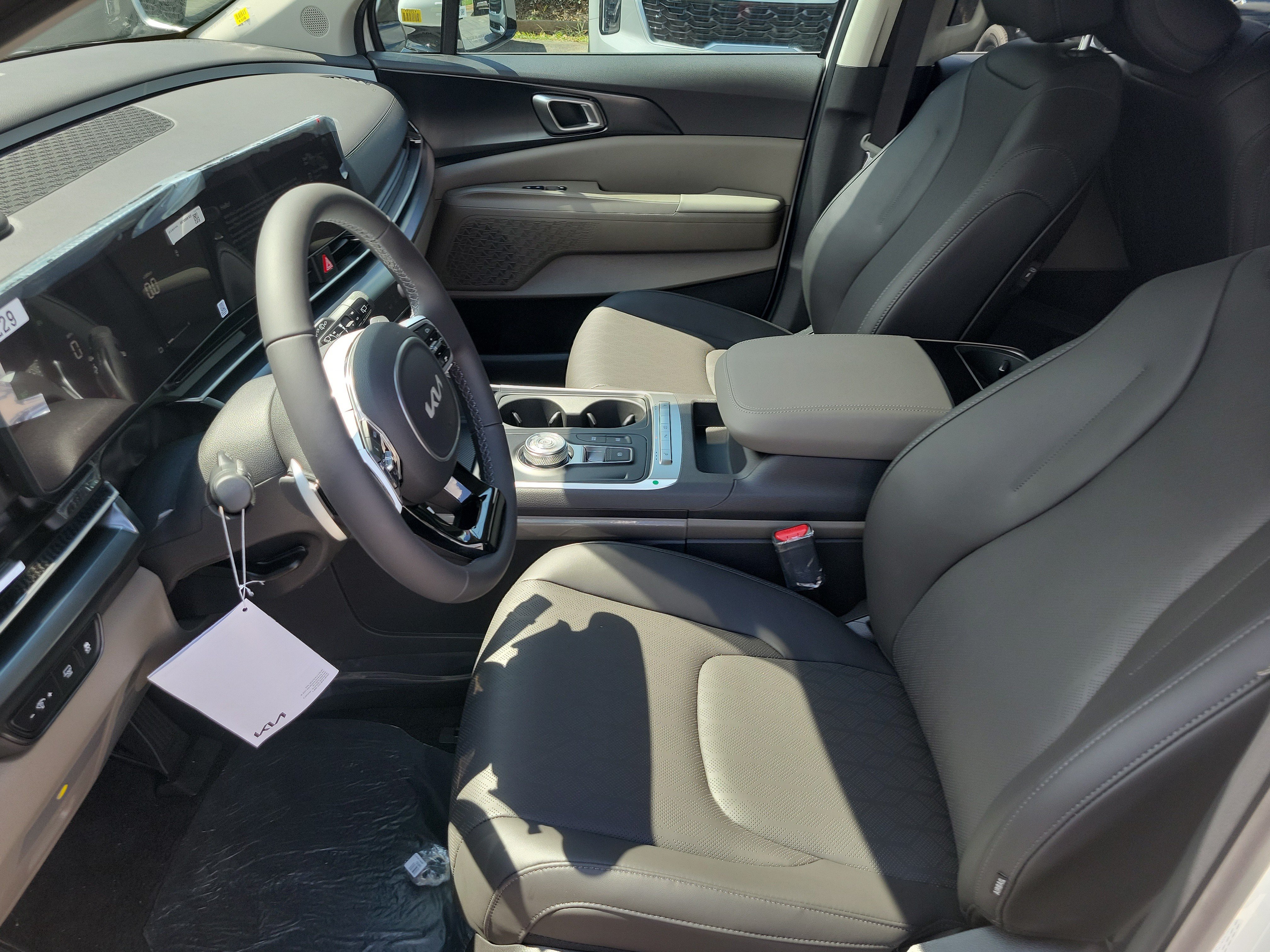 New 2026 Kia Carnival LXS FWD image 14