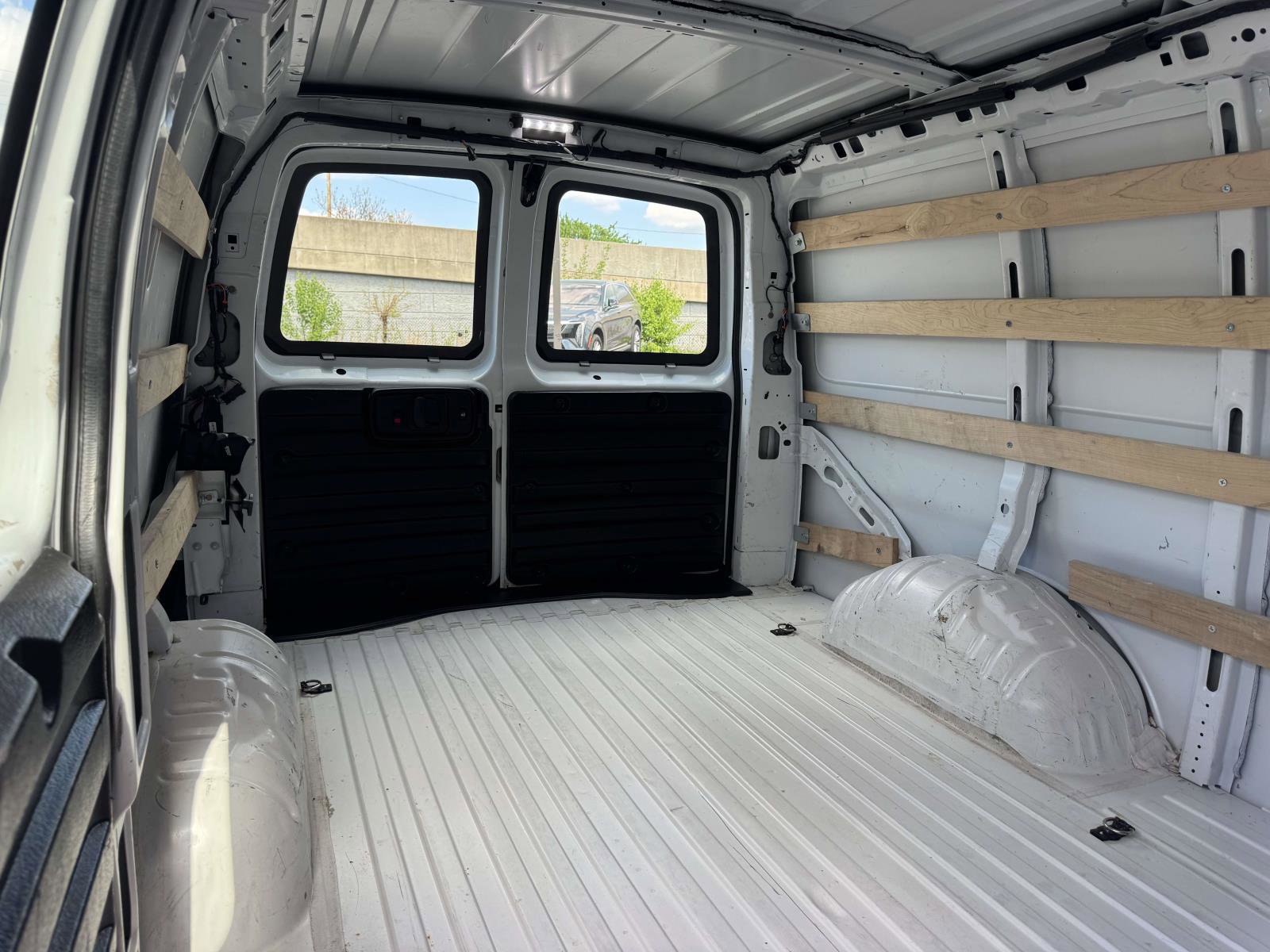 Used 2024 Chevrolet Express 2500 w/ Driver Convenience Package image 14