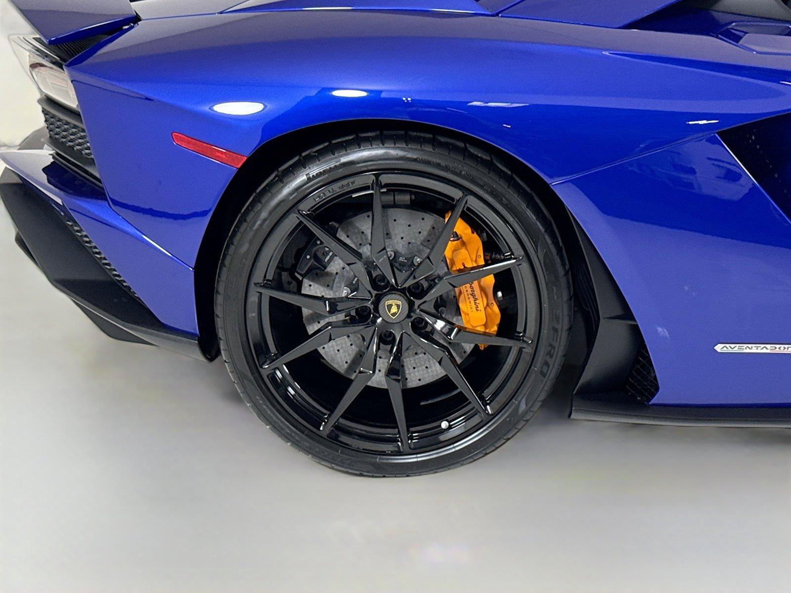 Used 2019 Lamborghini Aventador S AWD/4WD image 34