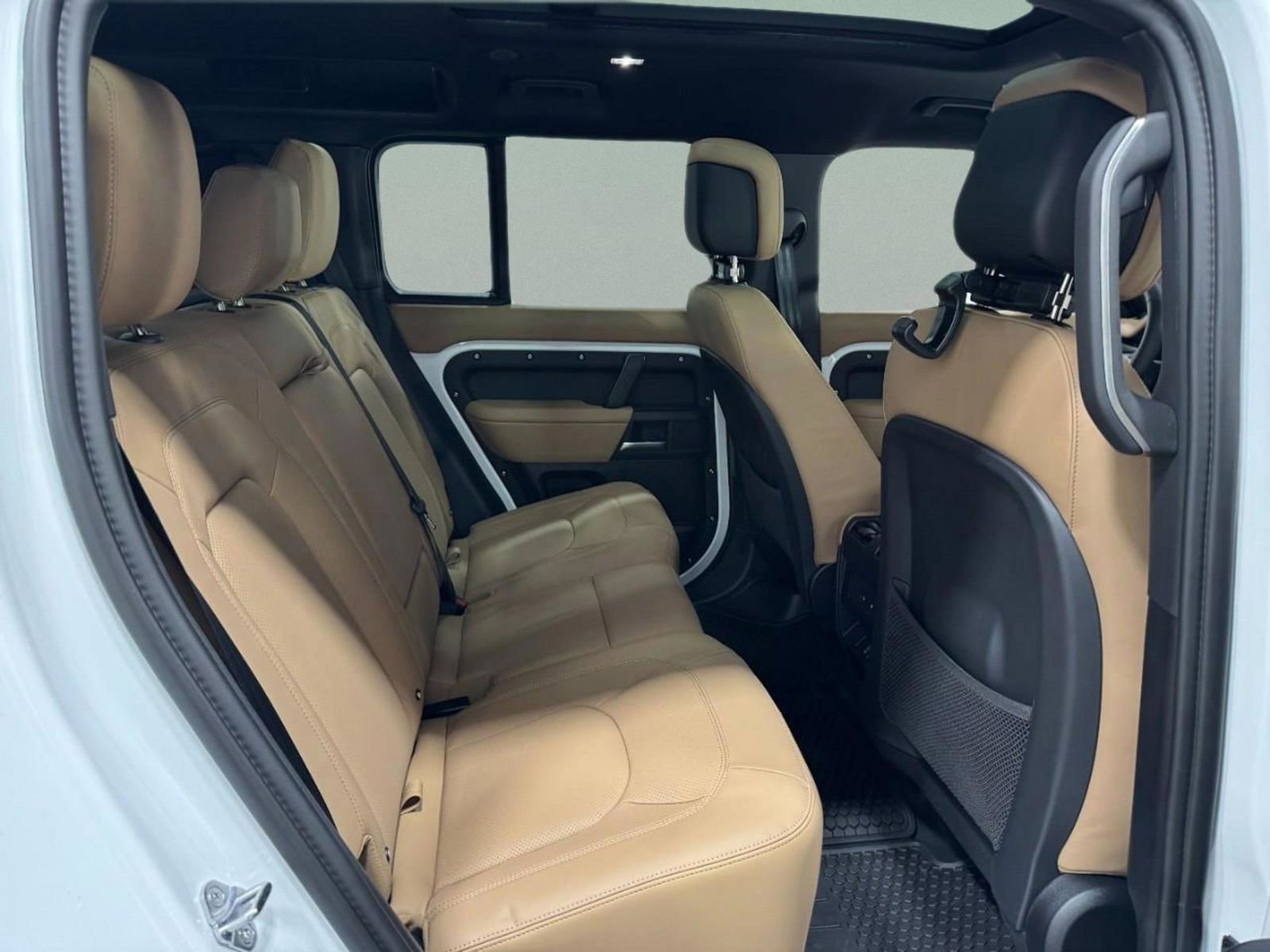 New 2026 Land Rover Defender 110 S image 10