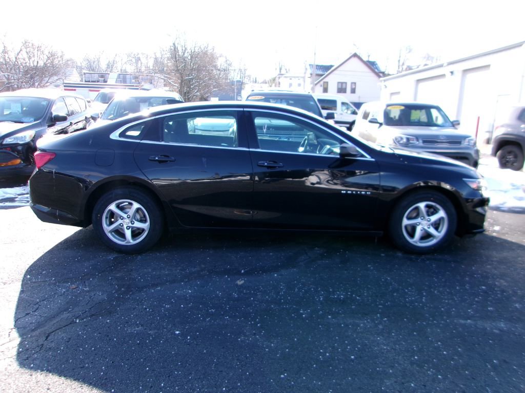 Used 2018 Chevrolet Malibu LS w/ LPO, Convenience Package 2 image 2