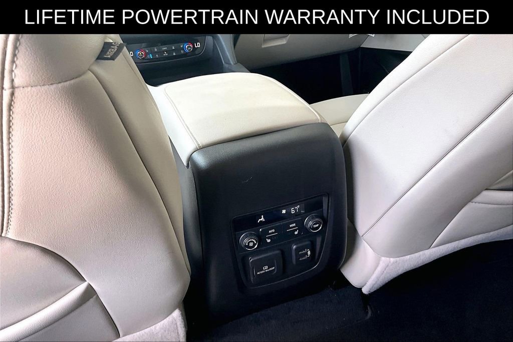 Used 2022 Buick Enclave Premium w/ Experience Buick Package image 25