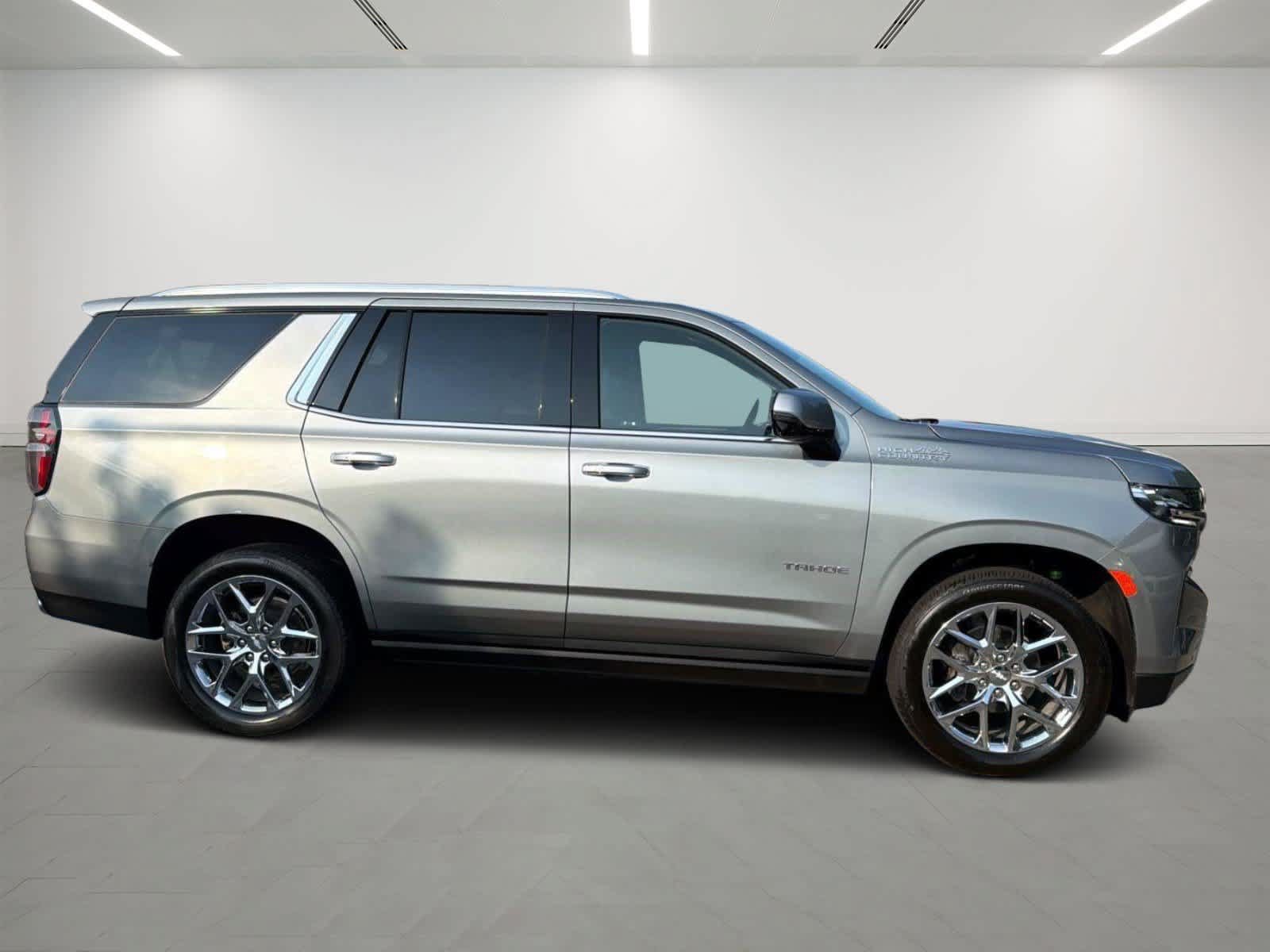 Used 2024 Chevrolet Tahoe High Country AWD/4WD image 5