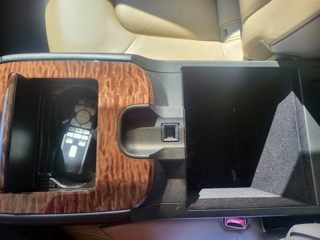 Used 2020 Nissan Armada Platinum w/ Captain's Chairs Package image 19