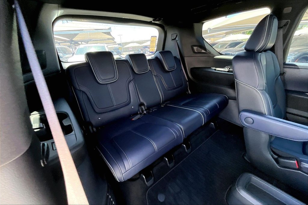 Used 2026 INFINITI QX80 4WD w/ Sport Exterior Package image 37