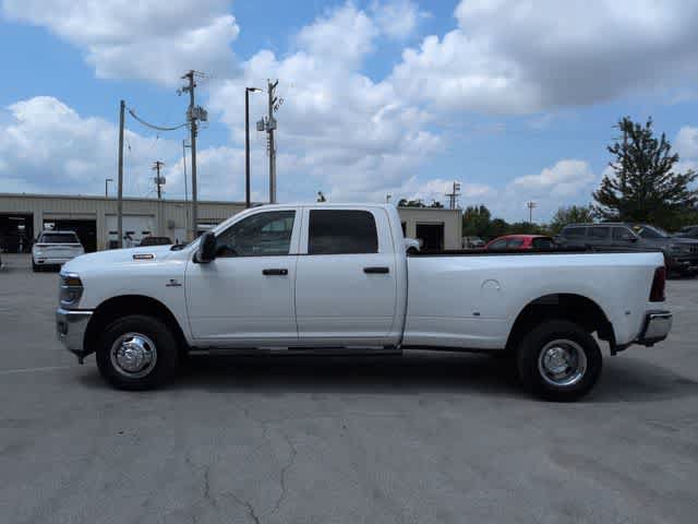 New 2026 RAM 3500 Tradesman w/ Chrome Appearance Group A AWD/4WD image 5