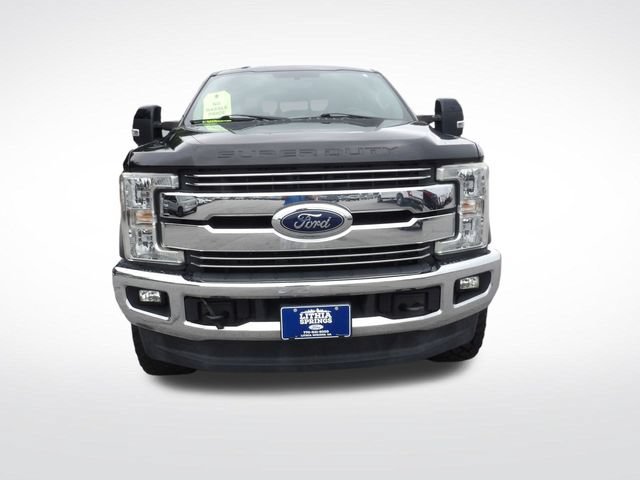 Used 2017 Ford F250 Lariat w/ Lariat Value Package AWD/4WD image 2