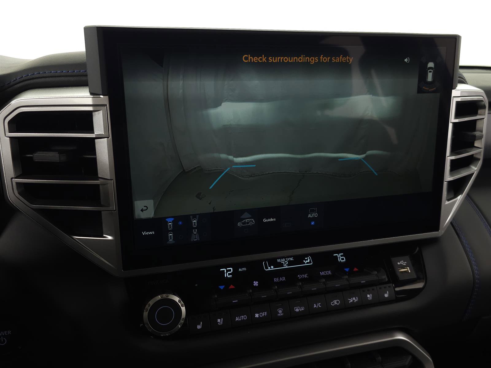 Used 2025 Toyota Sequoia Platinum image 34