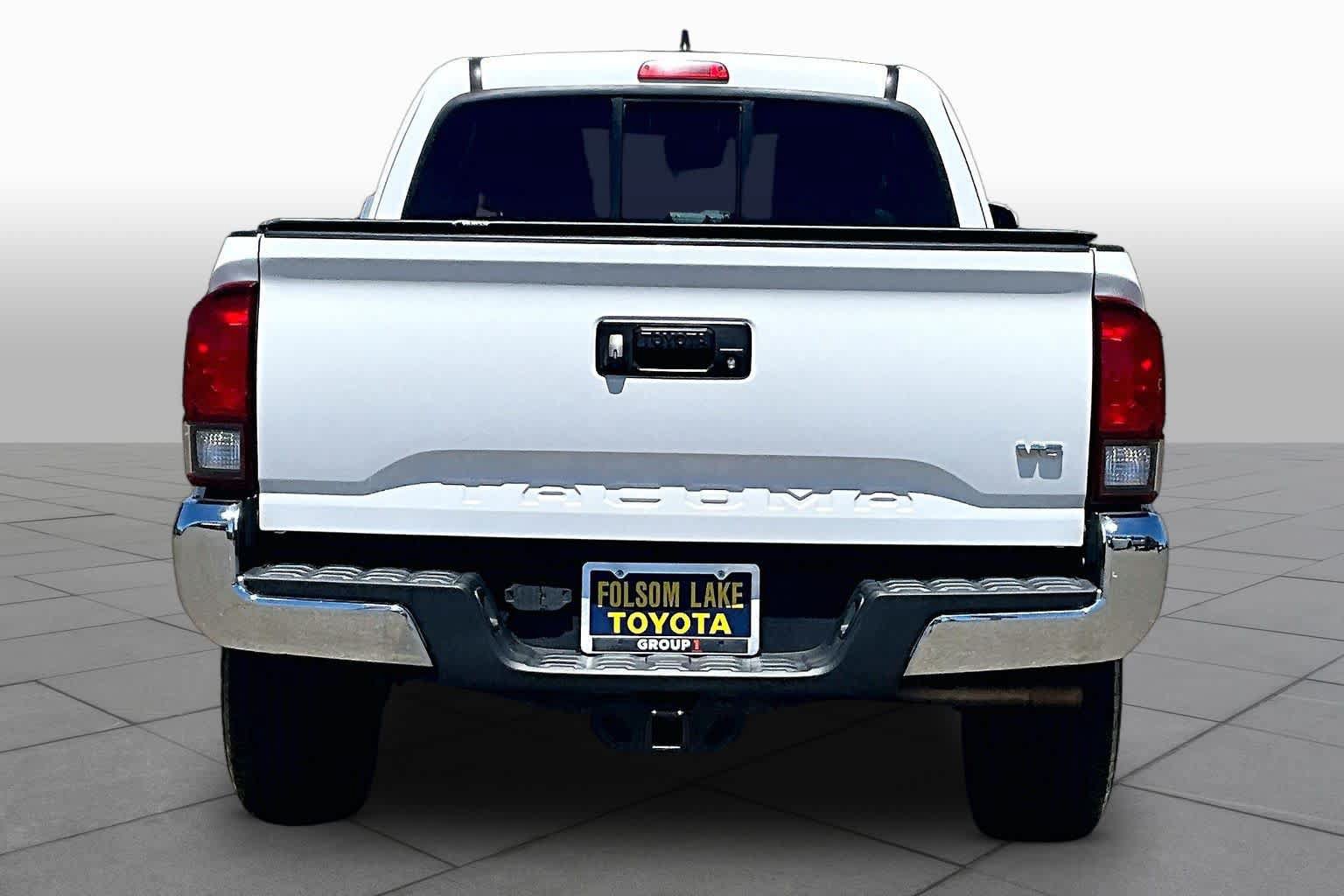 Certified 2019 Toyota Tacoma TRD Off-Road AWD/4WD image 4