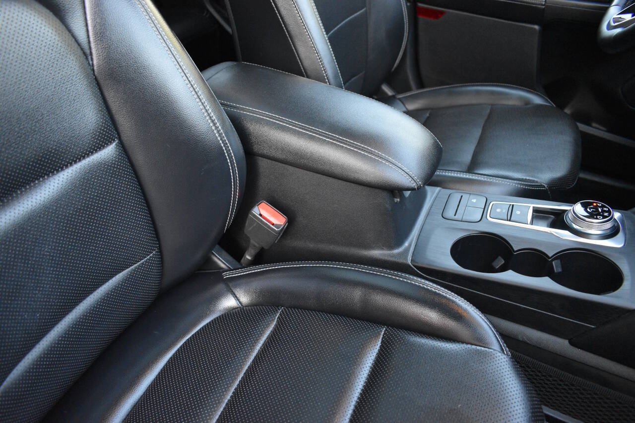 Used 2021 Ford Escape SEL w/ Technology Package FWD image 27