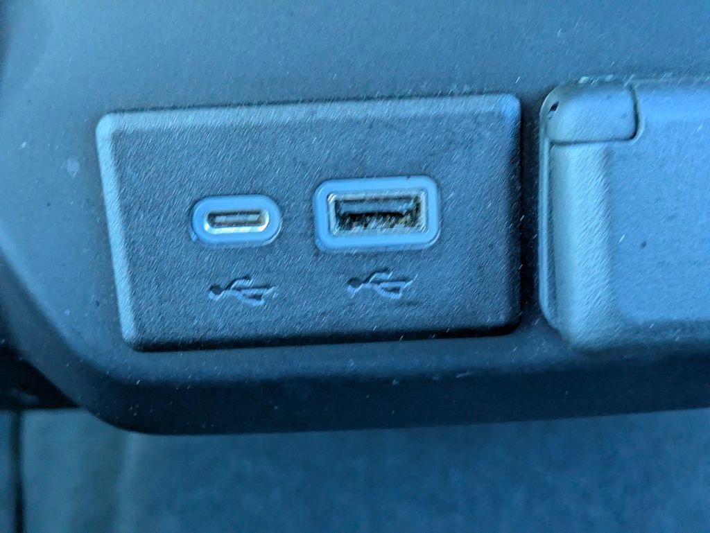 Used 2022 Chevrolet Silverado 1500 LT image 22