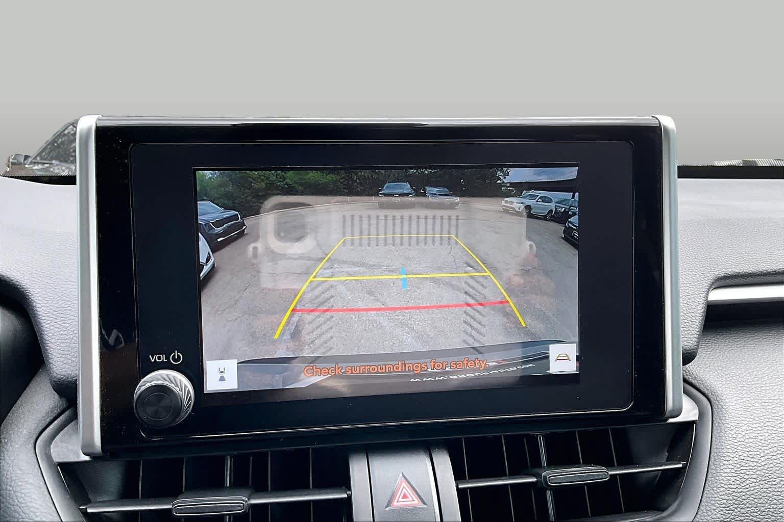 Used 2025 Toyota RAV4 LE AWD/4WD image 28