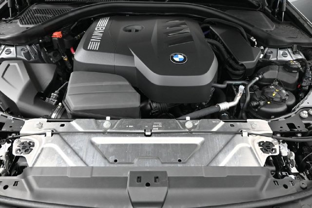 New 2026 BMW 330i xDrive Sedan w/ Premium Package AWD/4WD image 23