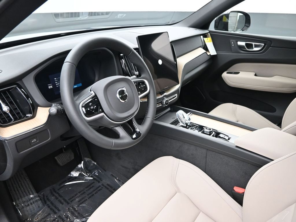 New 2026 Volvo XC60 B5 Plus w/ Climate Package AWD/4WD image 17