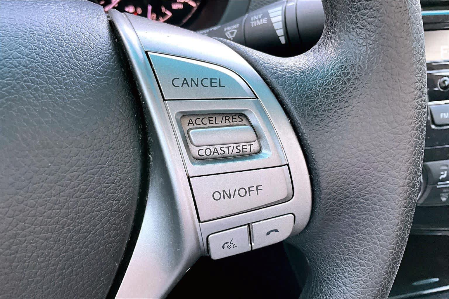 Used 2013 Nissan Altima 2.5 S FWD image 21