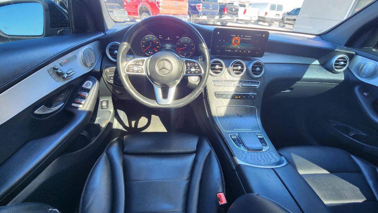 Used 2023 Mercedes-Benz GLC 300 4MATIC Coupe image 13