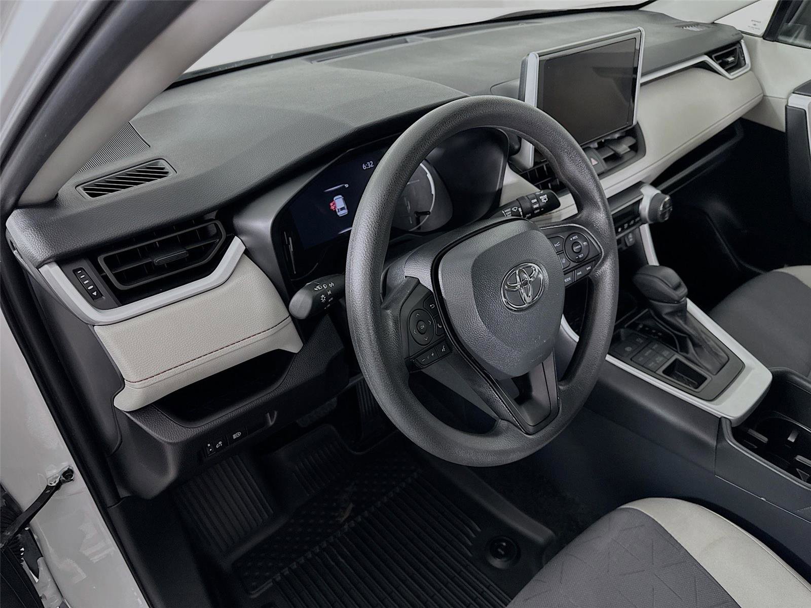 Certified 2025 Toyota RAV4 XLE AWD/4WD image 22