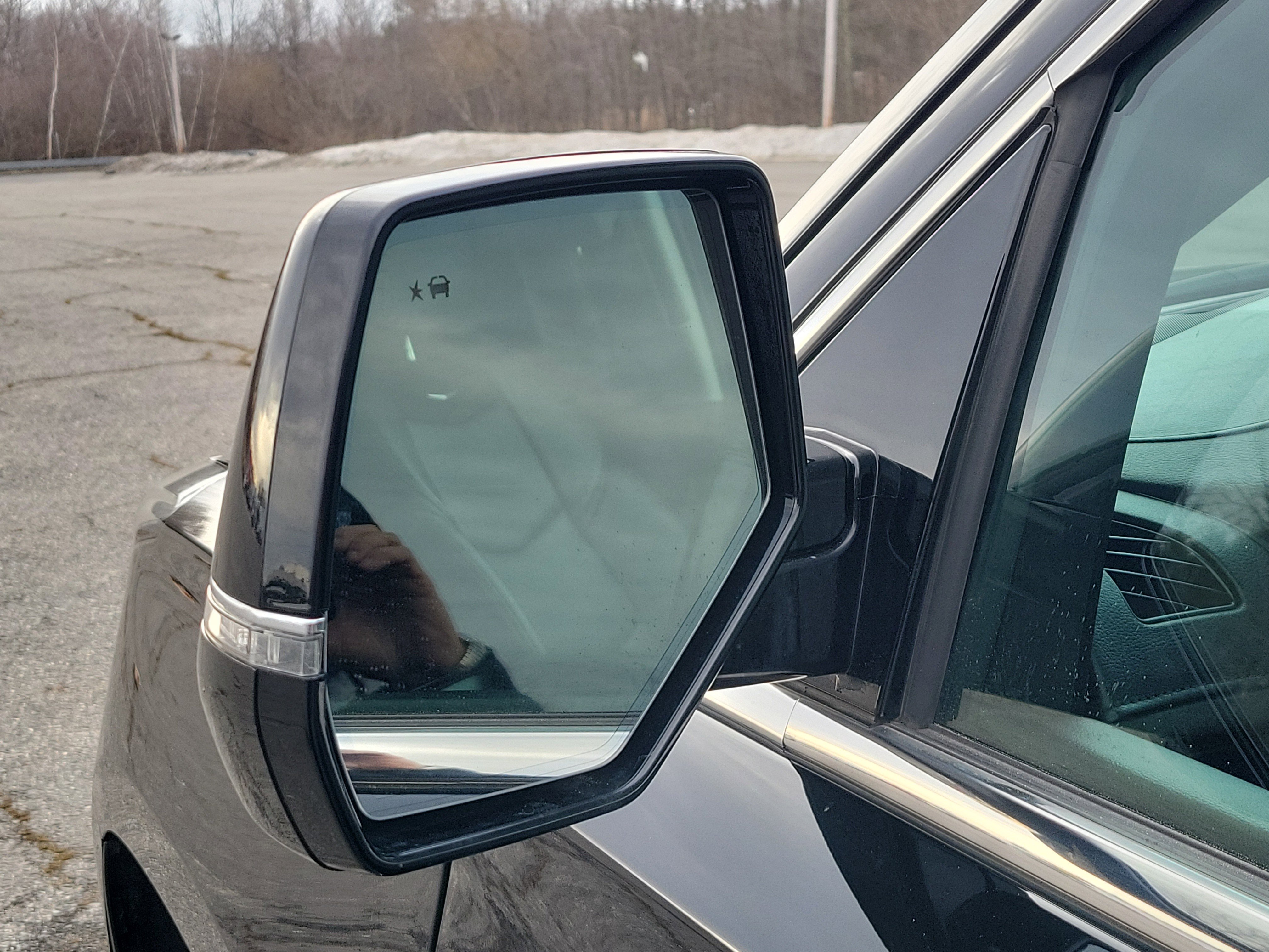 Used 2019 Cadillac Escalade Luxury image 10