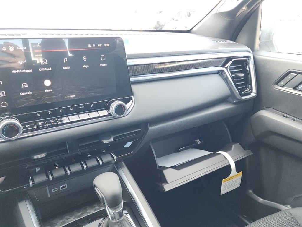 New 2026 GMC Canyon Elevation w/ Convenience Package image 35