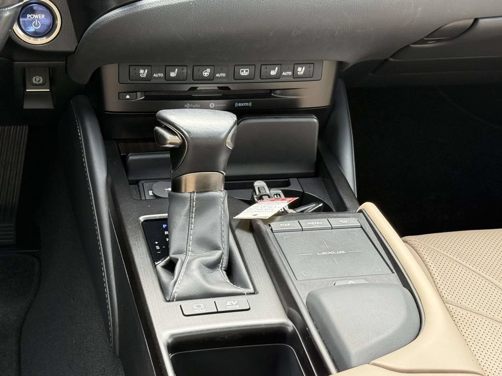 Used 2019 Lexus ES 300h FWD image 19