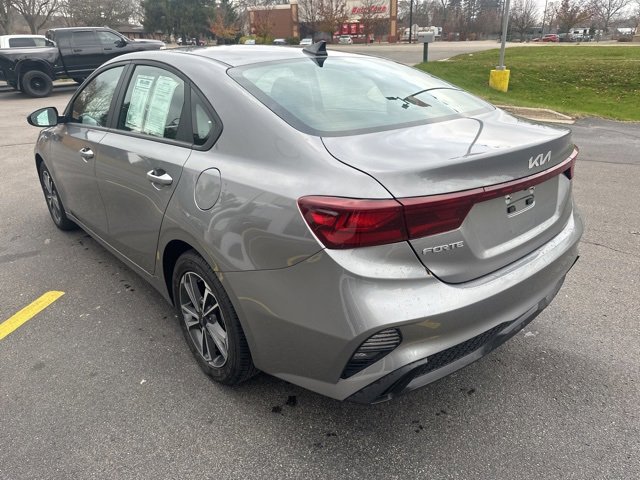 Used 2023 Kia Forte LXS image 6