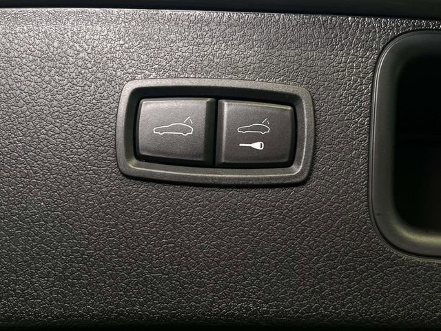 Certified 2026 Porsche Macan AWD/4WD image 21