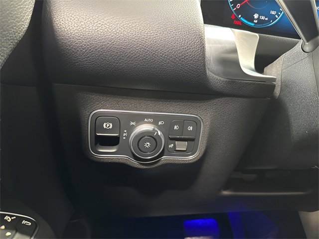 Used 2020 Mercedes-Benz GLB 250 4MATIC image 12