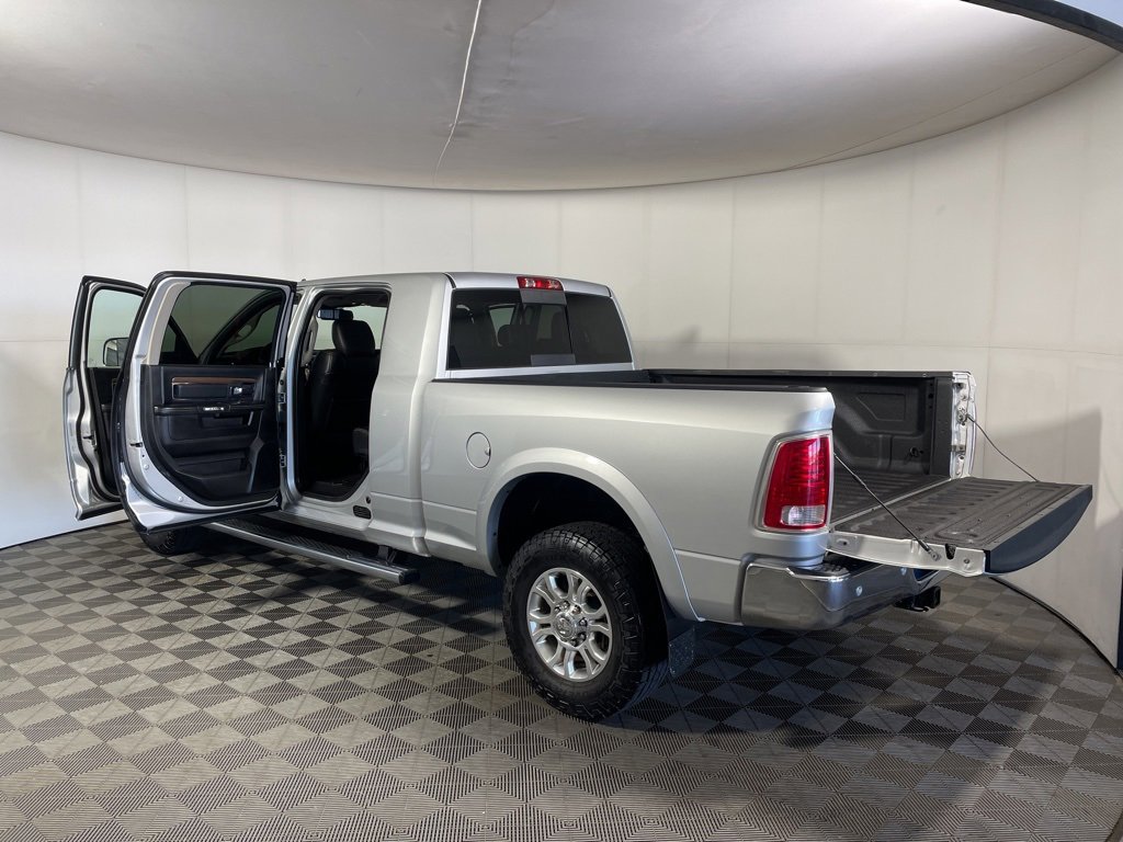 Used 2016 RAM 3500 Laramie image 12