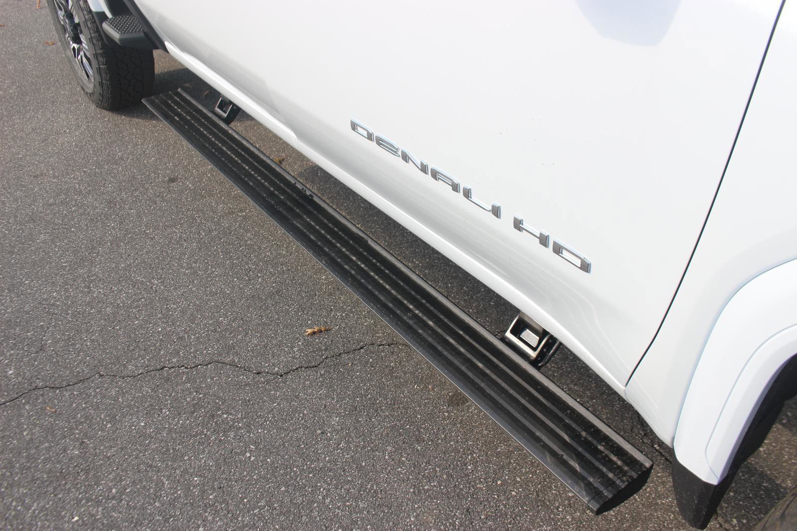 New 2026 GMC Sierra 2500 Denali w/ Denali Reserve Package image 12