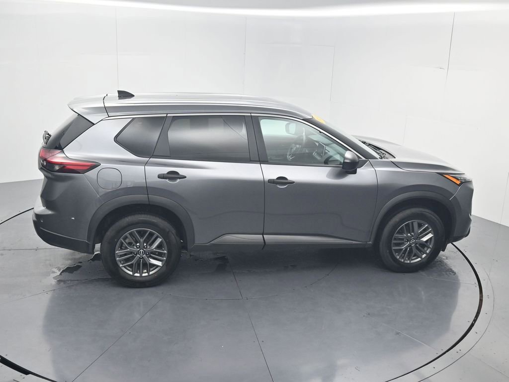 Used 2024 Nissan Rogue S FWD image 57