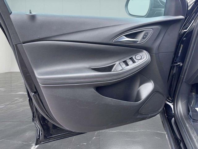 Used 2025 Buick Encore GX Preferred image 12