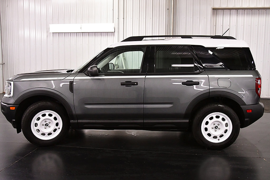 Used 2025 Ford Bronco Sport Heritage w/ Convenience Package AWD/4WD image 4