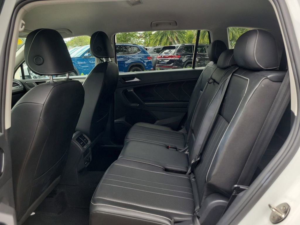 Certified 2022 Volkswagen Tiguan SE FWD image 8