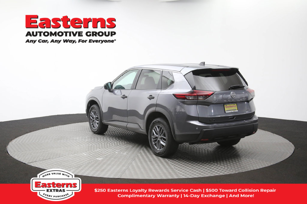 Used 2024 Nissan Rogue S AWD/4WD image 63