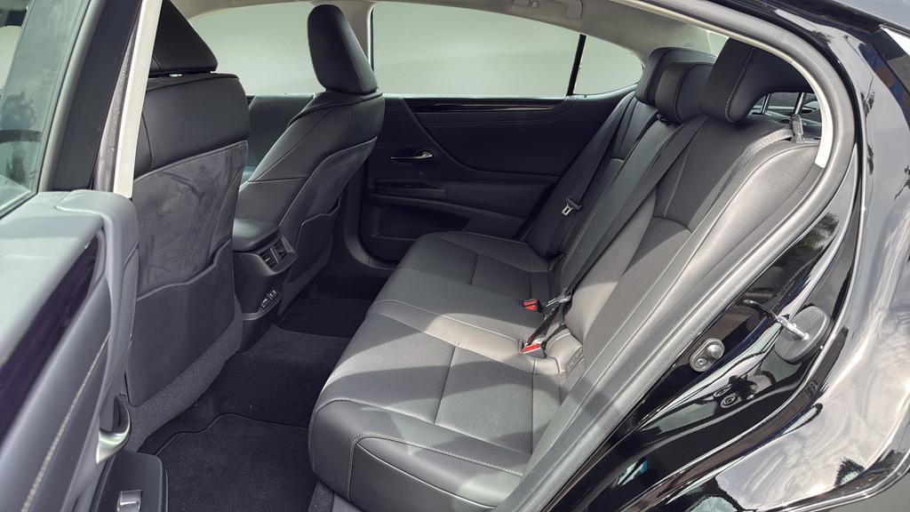 Used 2021 Lexus ES 350 w/ Premium Package FWD image 15