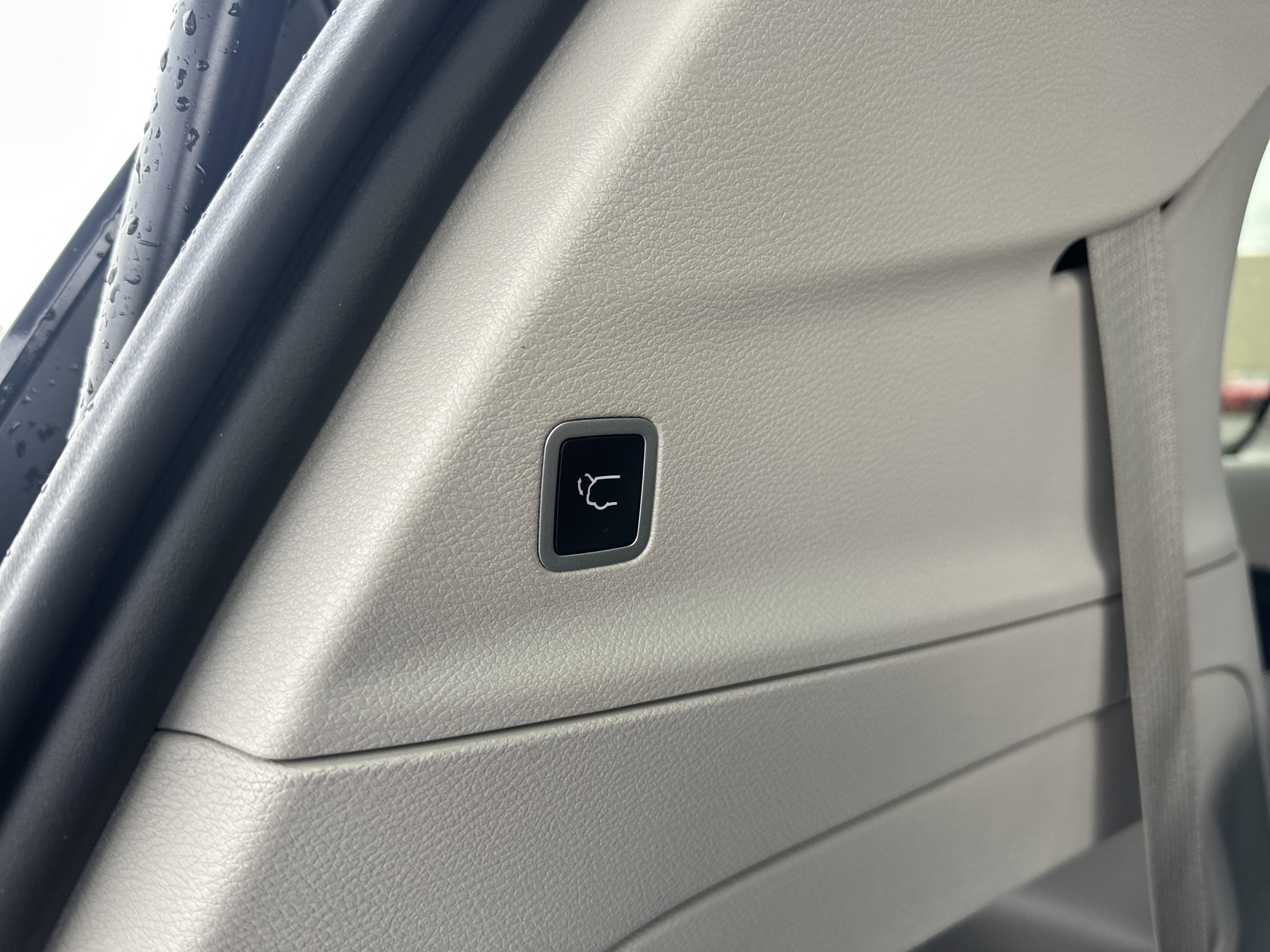Used 2023 Chrysler Pacifica Limited image 11