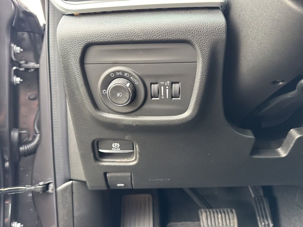 New 2025 Jeep Grand Cherokee Limited image 8