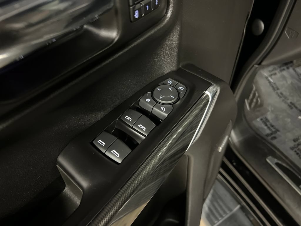 Certified 2020 GMC Sierra 1500 AT4 w/ AT4 Premium Package AWD/4WD image 16