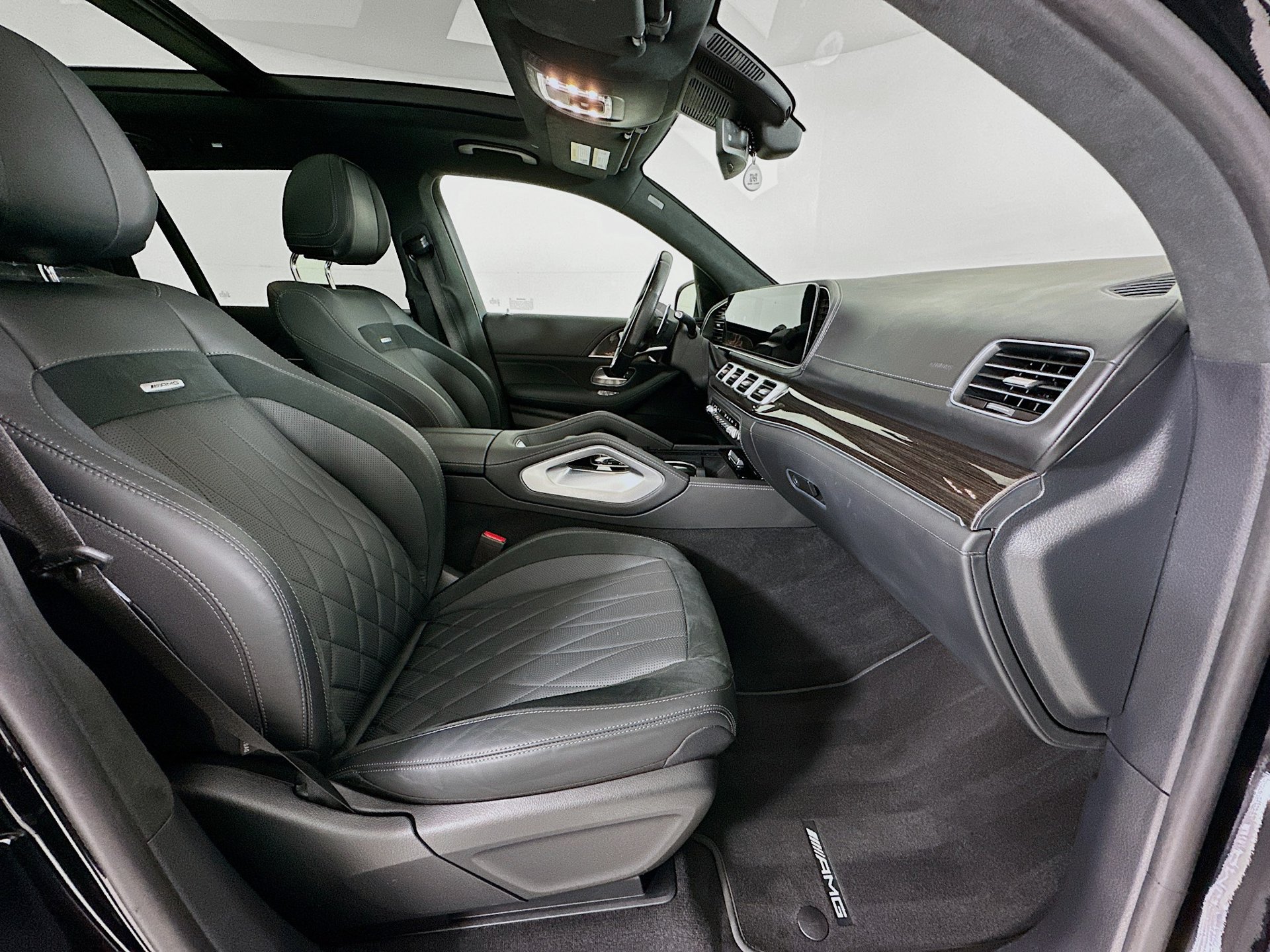 Certified 2023 Mercedes-Benz GLS 63 AMG 4MATIC image 32