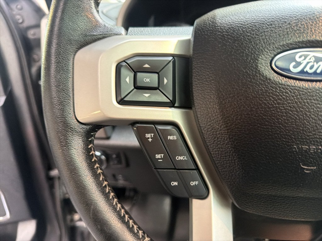 Used 2017 Ford F250 Lariat w/ Lariat Ultimate Package AWD/4WD image 28