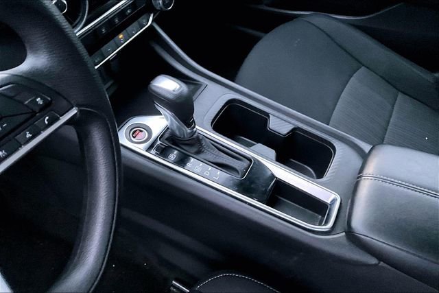 Used 2024 Nissan Sentra SV image 13