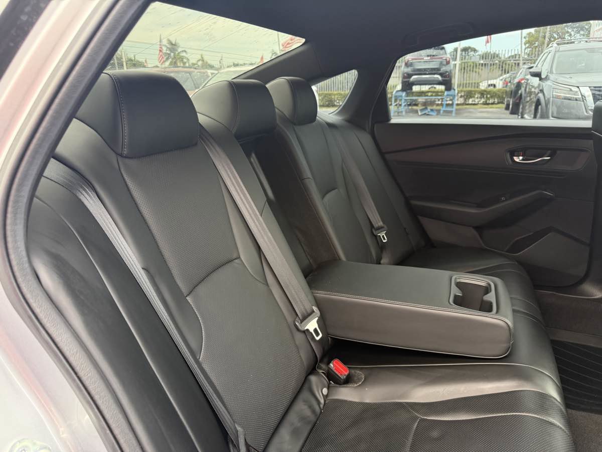 Used 2024 Honda Accord Sport image 12