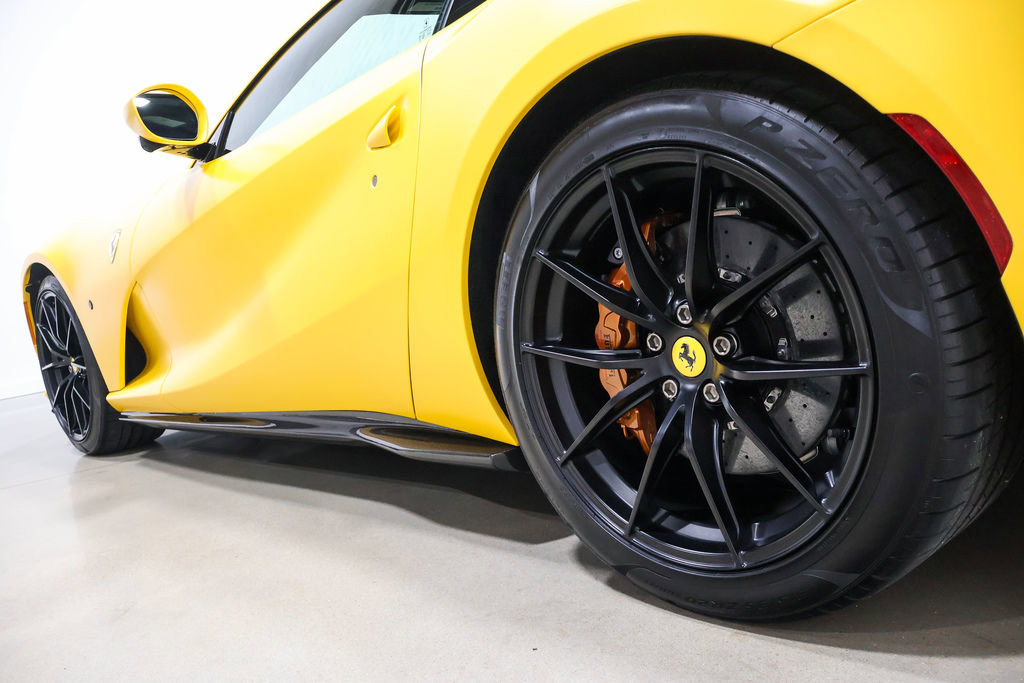Used 2022 Ferrari 812 GTS image 31