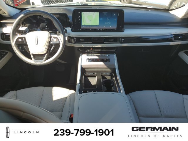 New 2026 Lincoln Aviator AWD image 17
